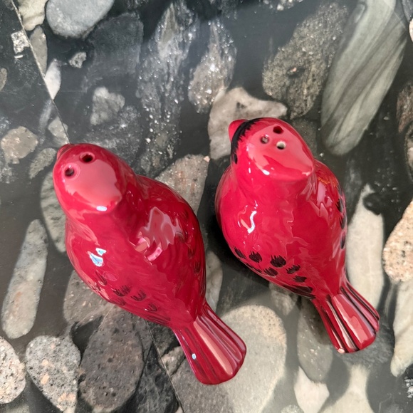 Salt & Pepper shakers - Picture 5 of 6